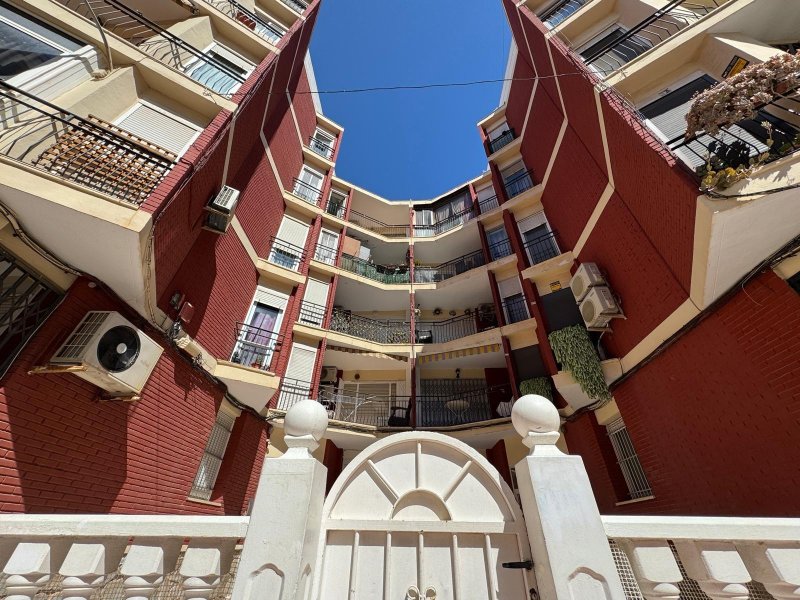 #1ZA10485 Apartament na sprzedaż w Torrevieja