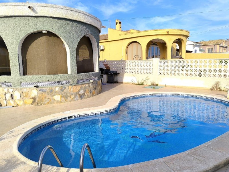 #1ZA10537 Dom na sprzedaż w Torrevieja